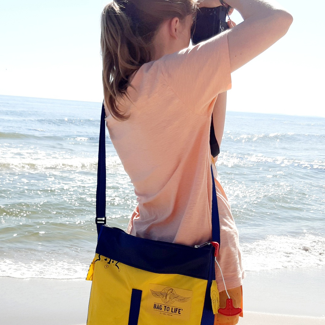 Easy PackingRClassicFlyerBag_navyblau_Damentasche_S1